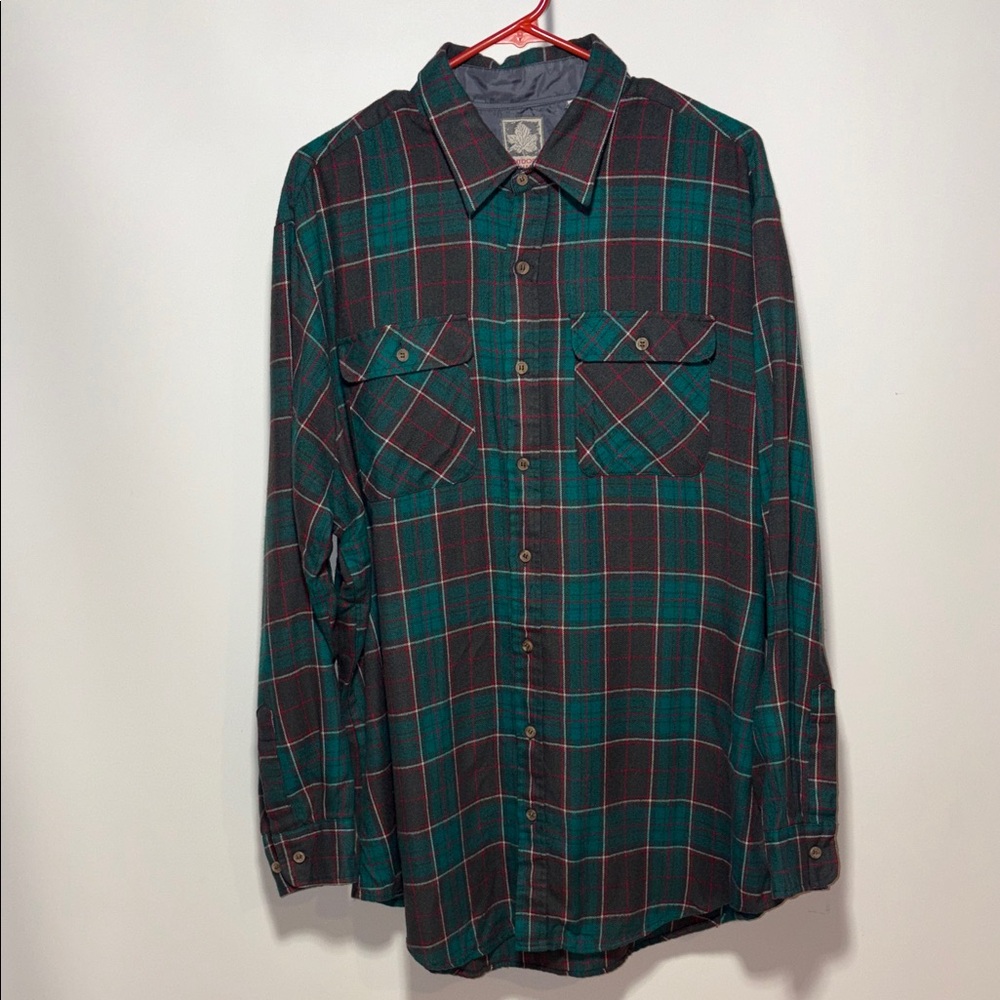 Casual Plaid Button-Down Shirt - Green and Red